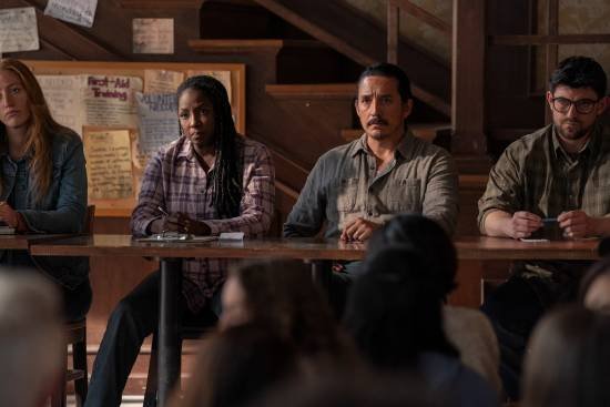 《最后生还者2》第三集剧照：艾莉很悲痛决定复仇