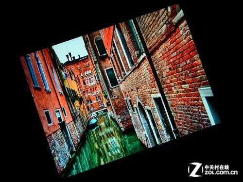 9.7吋屏最窄边框 昂达V975四核评测