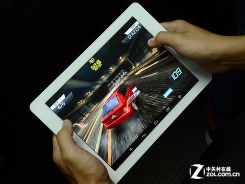 9.7吋屏最窄边框 昂达V975四核评测